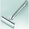 rasoir-de-surete-dentele-a-peigne-ouvert-manche-extra-long-merkur
